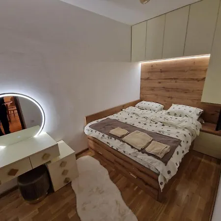 Διαμέρισμα Elora *