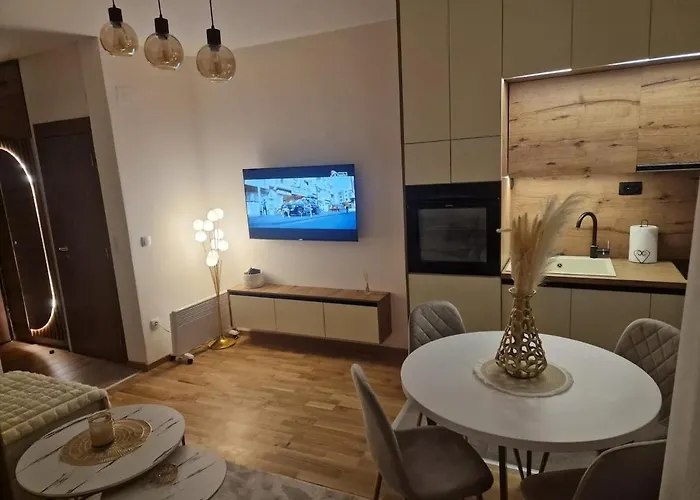 Elora * Ζλάτιμπορ